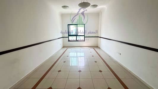 2 Schlafzimmer Wohnung zum Miete in Al Majaz, Sharjah - shqh-for-rent-2-bedroom-almjaz2-alsharqh-property-01. jpg 2 Schlafzimmer Wohnung zum Miete in Al Majaz, Sharjah - shqh-for-rent-2-bedroom-almjaz2-alsharqh-property-01. jpg