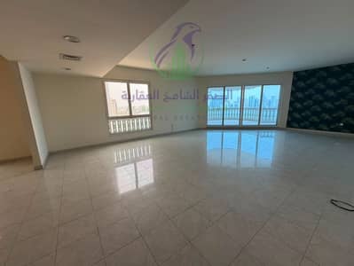 شقة 4 غرف نوم للايجار في المجاز، الشارقة - WhatsApp Image 2026-09-12 at 12.32. 41 PM (1). jpeg شقة 4 غرف نوم للايجار في المجاز، الشارقة - WhatsApp Image 2026-09-12 at 12.32. 41 PM (1). jpeg