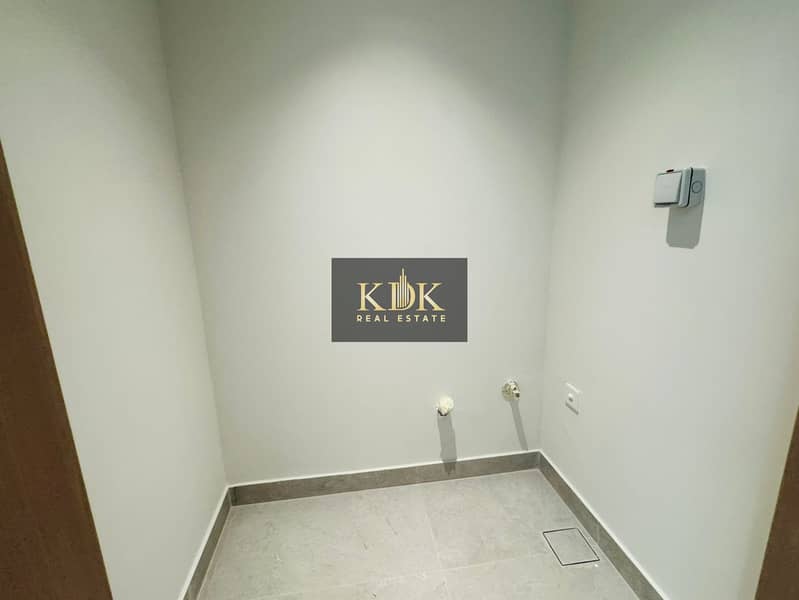 9 951fcf76-f571-4476-9022-f16ab2afefe2. jpg