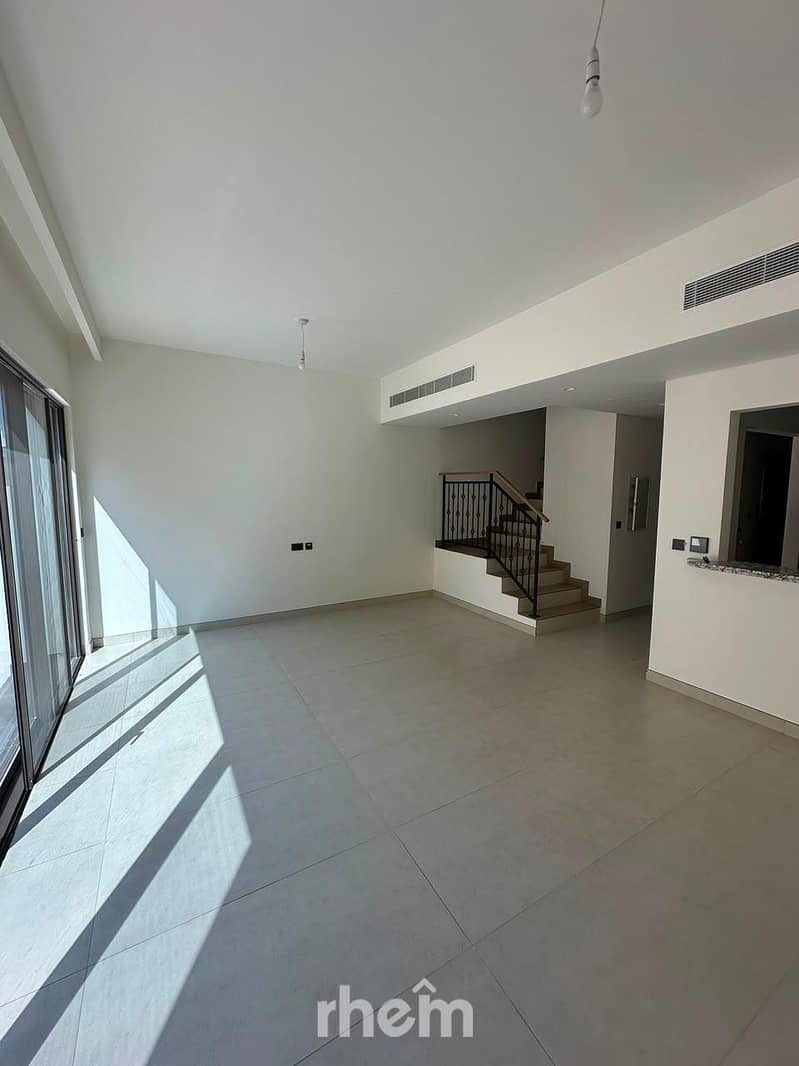 Reihenhaus in DAMAC Lagoons,Costa Brava,Costa Brava 1, 4 schlafzimmer, 145000 AED - 16630904 Reihenhaus in DAMAC Lagoons,Costa Brava,Costa Brava 1, 4 schlafzimmer, 145000 AED - 16630904