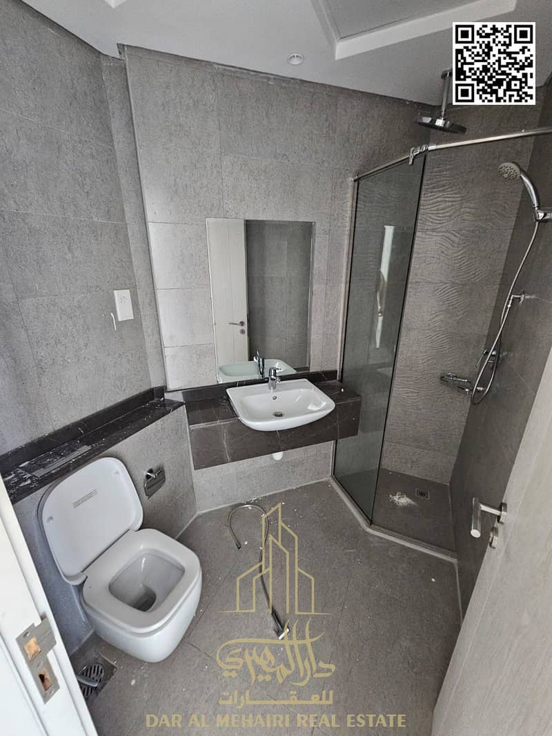 18 WhatsApp Image 2026-09-25 at 10.38. 35 AM (6)-watermarked. jpg