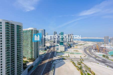 3 Bedroom Flat for Rent in Al Reem Island, Abu Dhabi - 3BR w/ Maids | Fully Furnished | Full Canal View