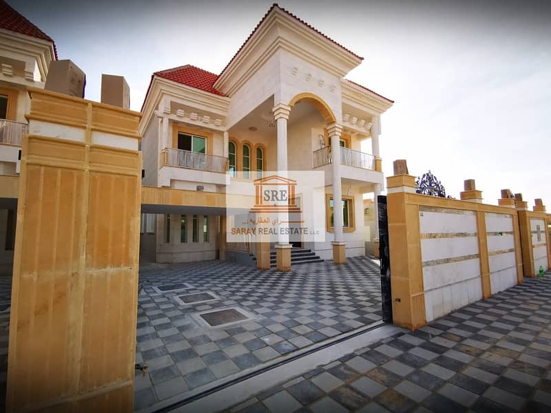 Modern design villa, large area, close to Sheikh Ammar Street, freehold for all nationalities