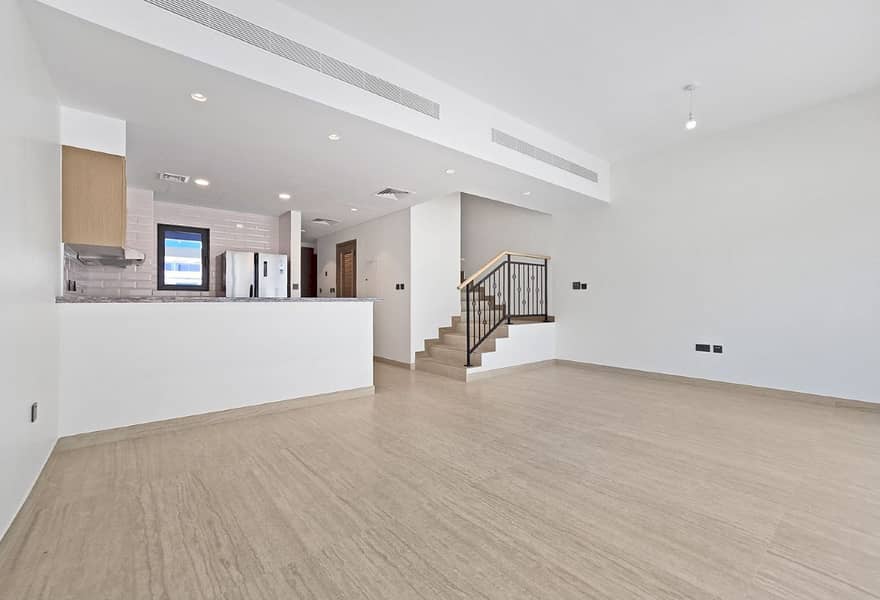 Maison de ville à DAMAC Lagoons,Santorini, 5 chambres, 185000 AED - 16632084 Maison de ville à DAMAC Lagoons,Santorini, 5 chambres, 185000 AED - 16632084