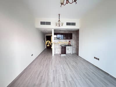 Estudio para en Alquiler en Jumeirah Village Triangle (JVT), Dubai - WhatsApp Image 2026-09-24 at 11.48. 41 AM. jpeg
