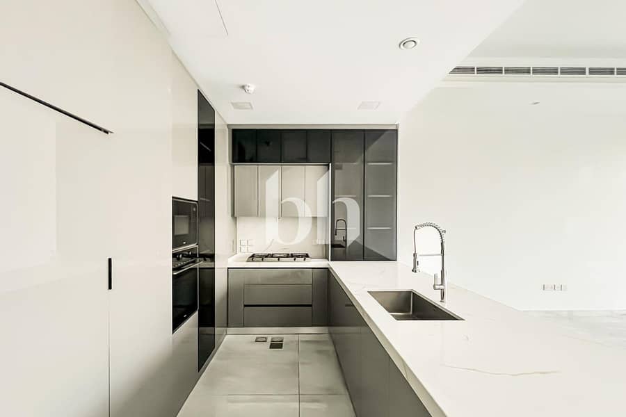 2 images image img