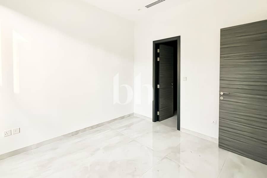 4 images image img