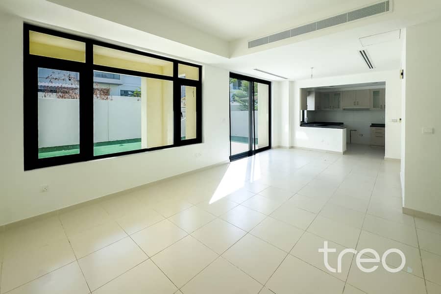 3 Type G - Living room 3 . jpg