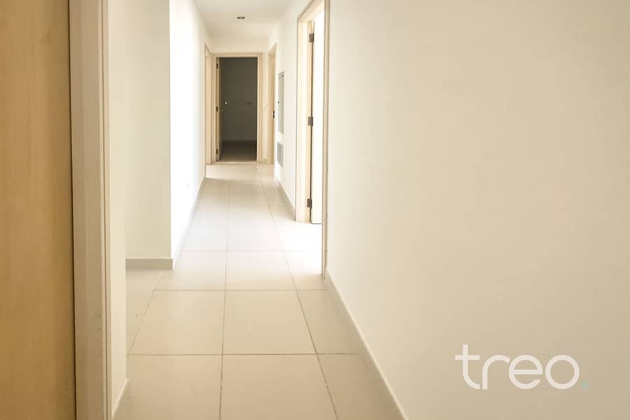 9 Type G - Hallway . jpg