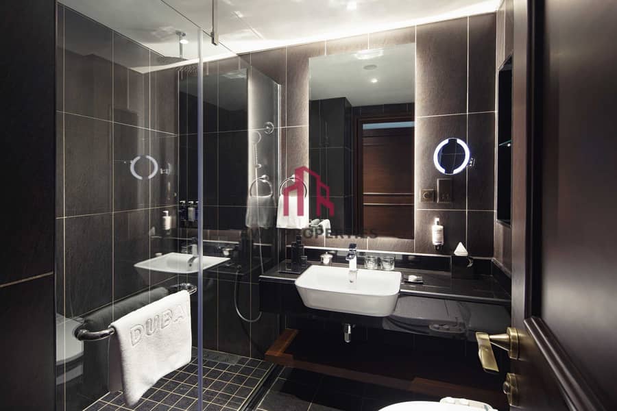 8 Superior Studio Bathroom. jpeg