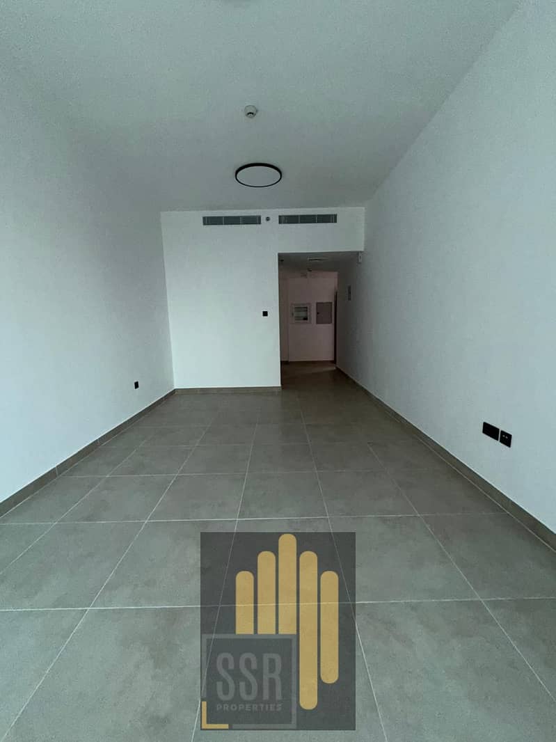 7 22a4d4bd-cfed-4b26-9614-a17380655053. jpg