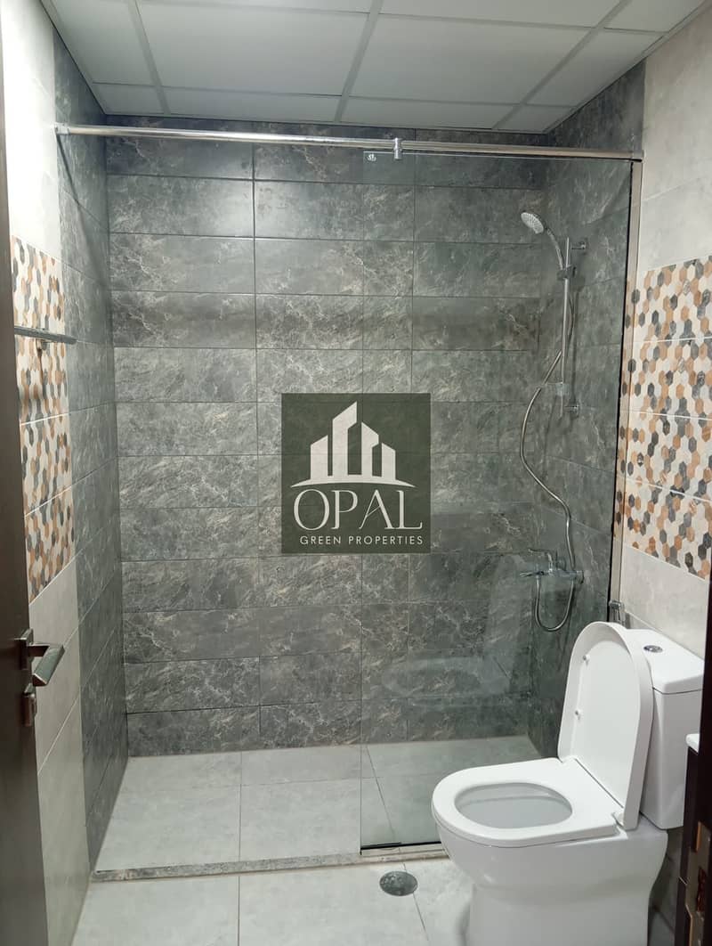5 unit 207 bathroom. jpeg