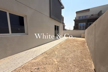 4 Schlafzimmer Townhouse zum Miete in DAMAC Hills 2 (Akoya by DAMAC), Dubai - Reihenhaus in DAMAC Hills 2 (Akoya by DAMAC),Verona, 4 schlafzimmer, 120000 AED - 16634275 4 Schlafzimmer Townhouse zum Miete in DAMAC Hills 2 (Akoya by DAMAC), Dubai - Reihenhaus in DAMAC Hills 2 (Akoya by DAMAC),Verona, 4 schlafzimmer, 120000 AED - 16634275