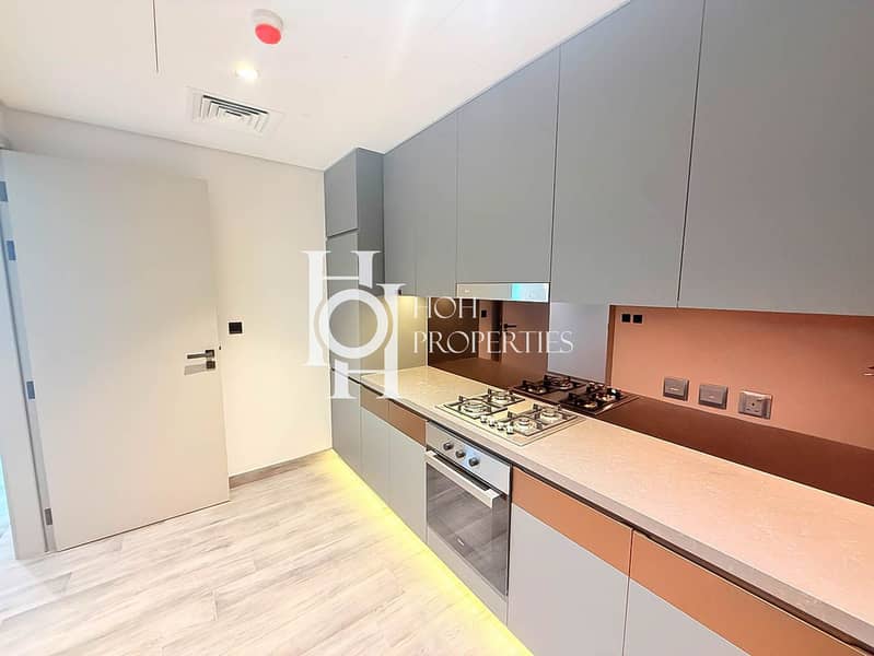 20 regalia 2 bed_-23. jpg
