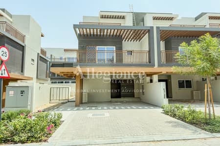 4 habitaciones Townhouse para en Venta en DAMAC Hills 2 (Akoya by DAMAC), Dubai - Casa adosada en DAMAC Hills 2 (Akoya by DAMAC),Verona, 4 dormitorios, 2075000 AED - 16635688 4 habitaciones Townhouse para en Venta en DAMAC Hills 2 (Akoya by DAMAC), Dubai - Casa adosada en DAMAC Hills 2 (Akoya by DAMAC),Verona, 4 dormitorios, 2075000 AED - 16635688