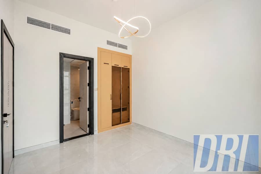 6 09_living_room_watermark_removed. png