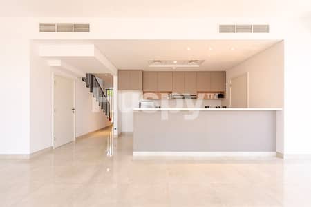 Townhouse de 2 chambres à à louer à Al Hamra Village, Ras Al Khaimah - Maison de ville à Al Hamra Village，Falcon Island, 2 chambres, 80000 AED - 16636512