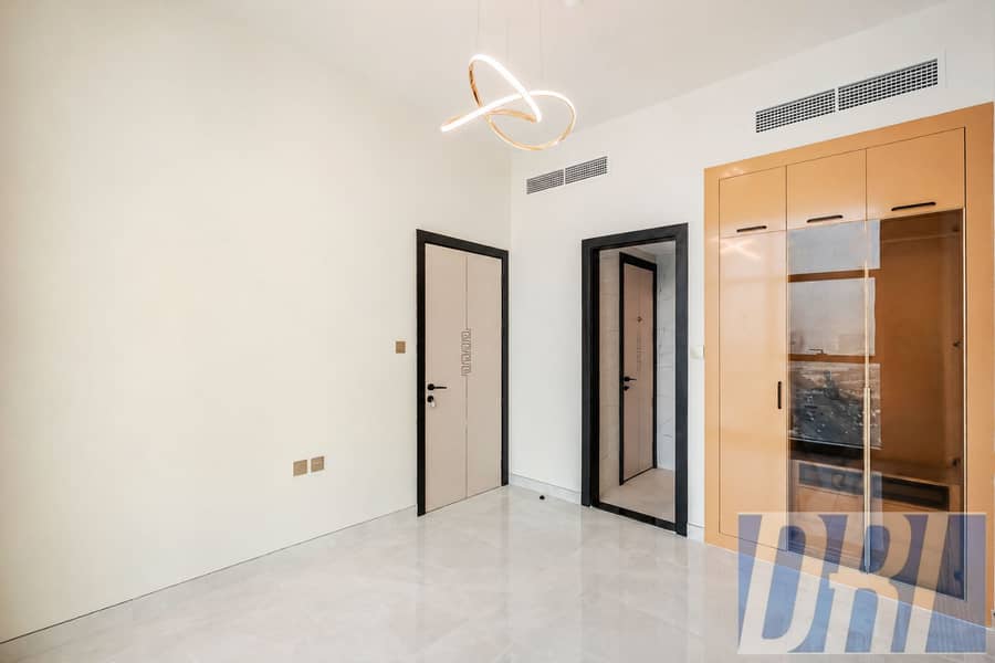 5 05_bedroom_watermark_removed. png