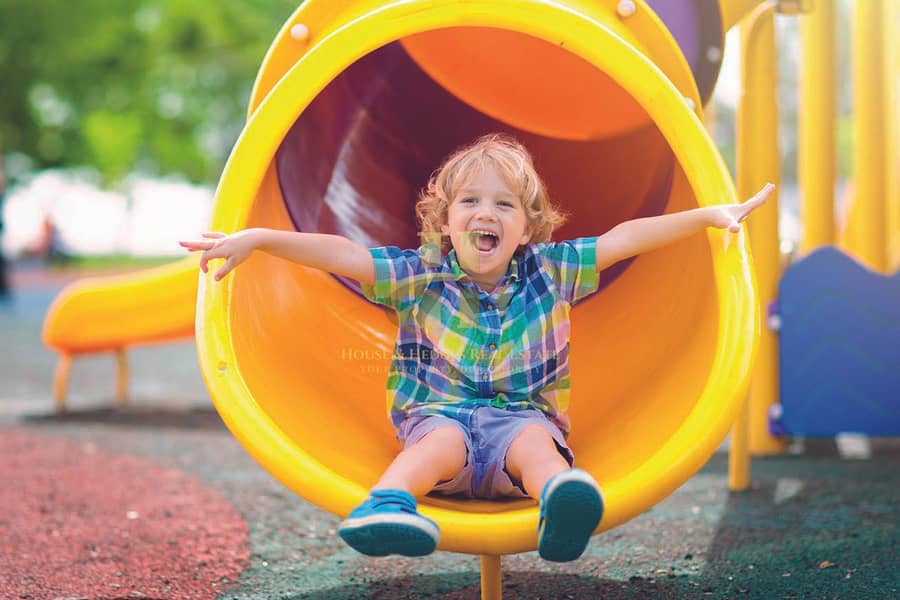 9 KIDS PLAYAREA. jpg