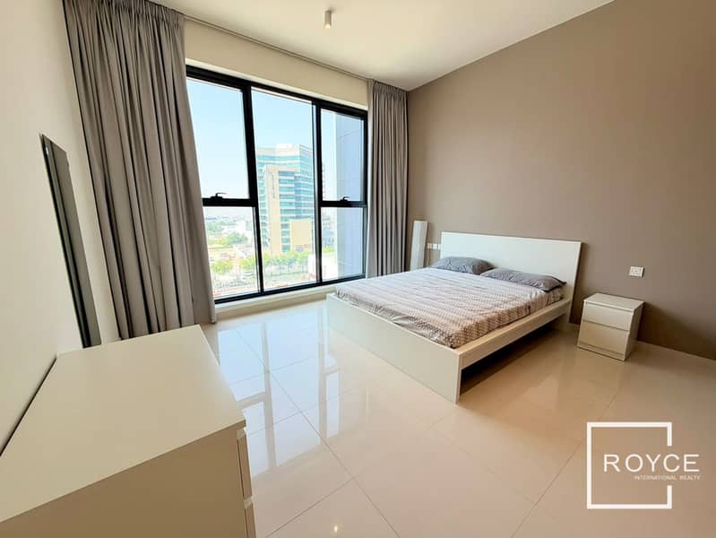 Spacious 1-Bed | 882 Sq. Ft | Vacant on Transfer Spacious 1-Bed | 882 Sq. Ft | Vacant on Transfer