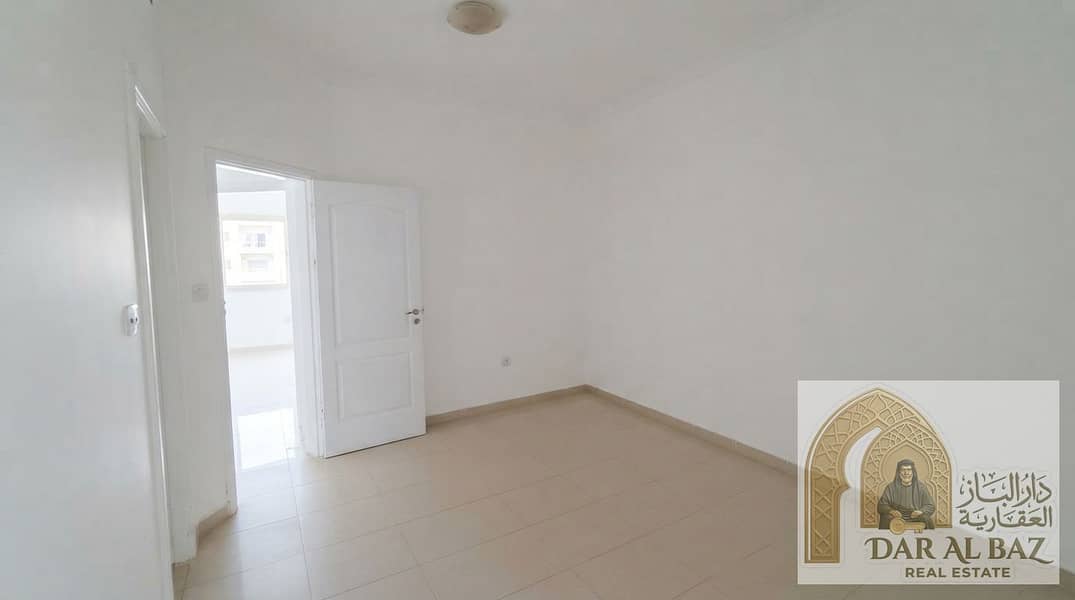 6 Enhancing_real_estate_listing_ph…_20260921042937. jpeg
