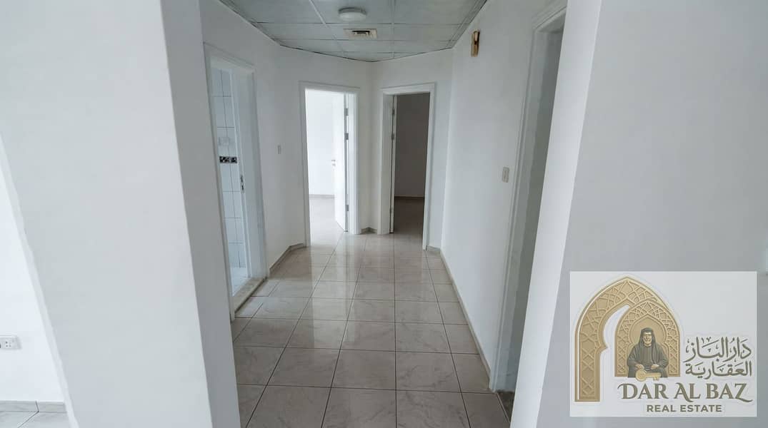 10 Real_estate_photo_enhancement_in…_20260921042817. jpeg