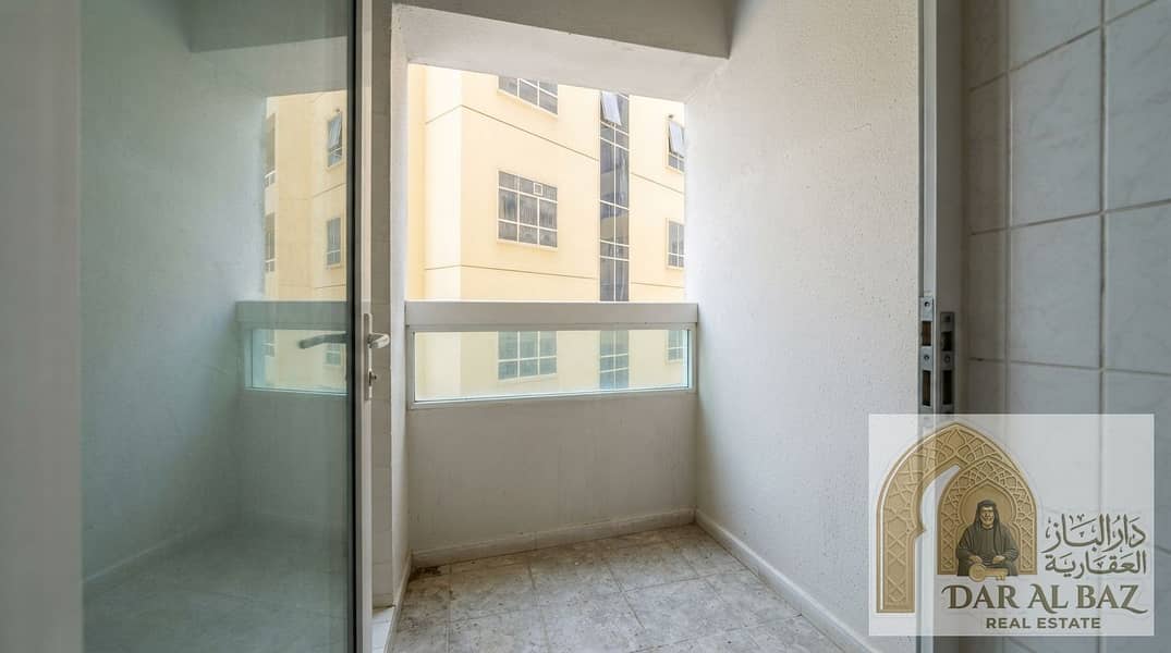 6 Real_estate_photo_enhancement_in…_20260925063720. jpg