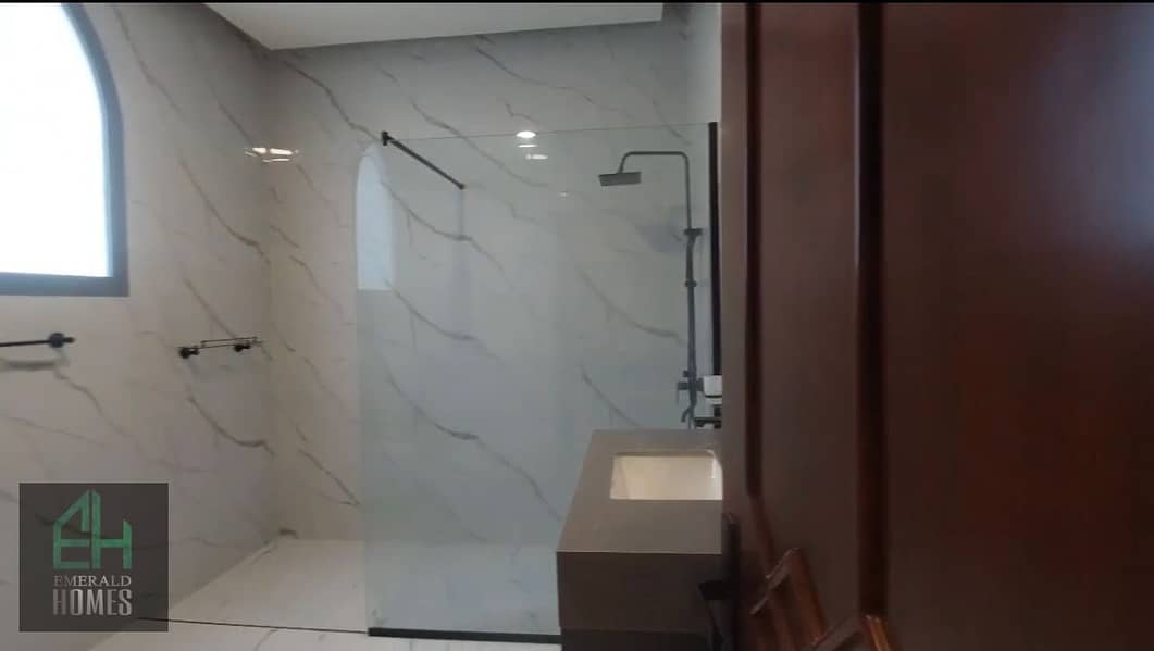 6 395710. jpg