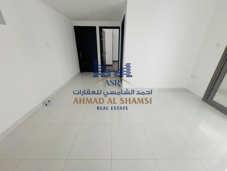 9 d01d14b7-d099-4bed-b7c1-793402803360. jpg