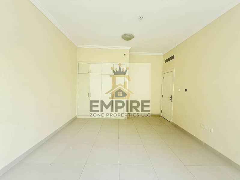 11 ec6dfbc7-9eeb-4eba-88d5-e975ec88b6aa. jpg
