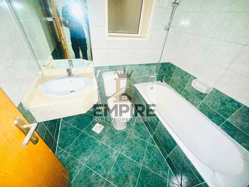 19 92175a0c-0ed1-4bed-a590-9f3151bd9112. jpg