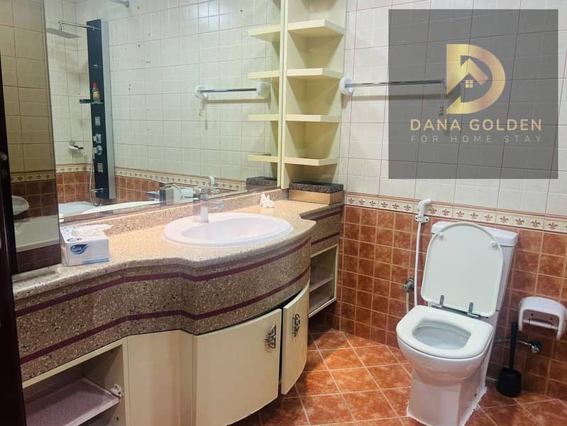9 10d718d9-dffd-42a7-9942-842fcf9973f8. jpeg