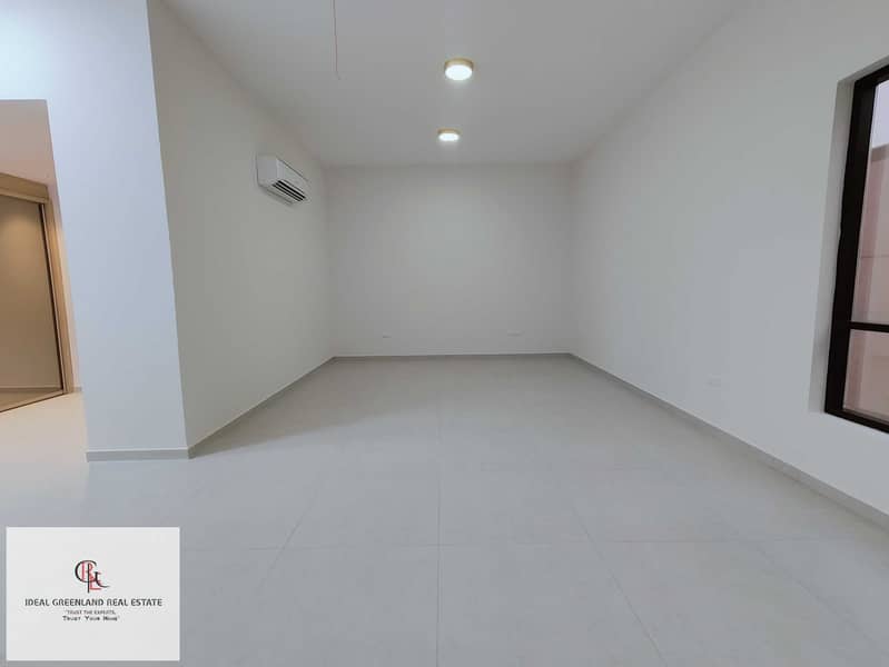 17 5288b2bd-3abf-4a9d-afbe-165218a971a6. jpeg