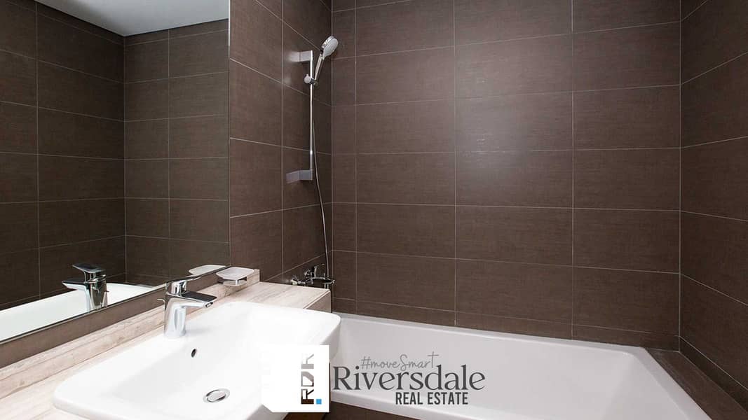 15 park-view-tower-al-reem-island-bathroom-1. jpg