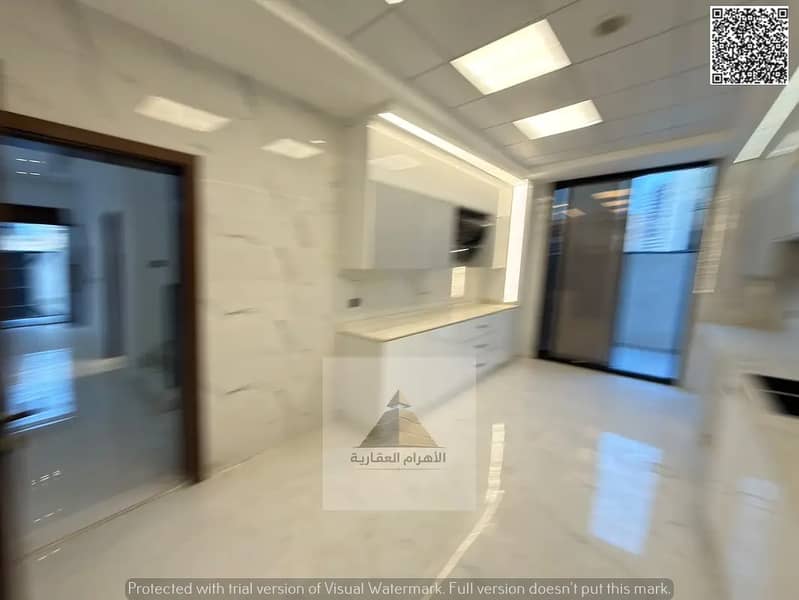 13 867868505-1066x800. webp