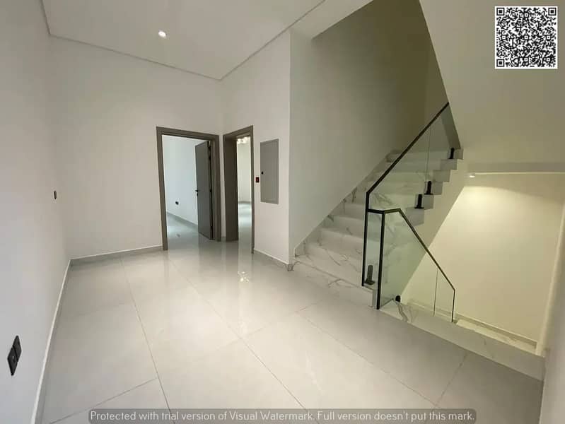19 866826692-1066x800. webp