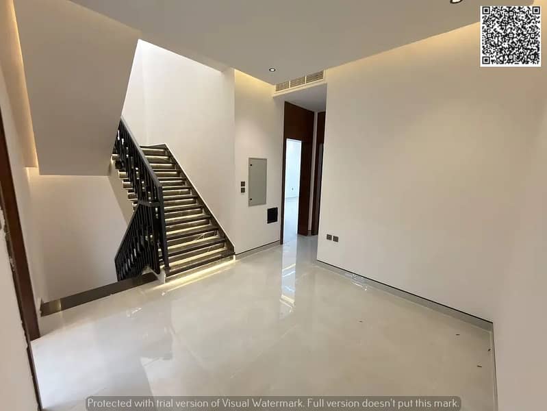 9 867112556-1066x800. webp