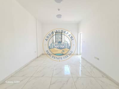1 habitación Apartamento para en Alquiler en Aljada, Sharjah - 20260915_122455. jpg