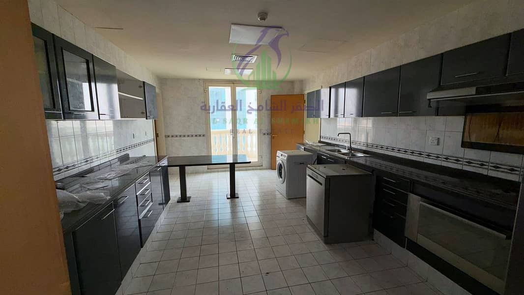 12 apartment-for-rent-4-bedroom-almjaz3-alsharqa-property-04. jpg