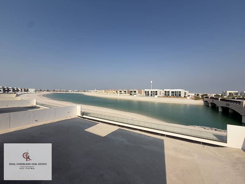 2 ffec9628-e455-46c4-be6b-9a6c1aebad27. jpg