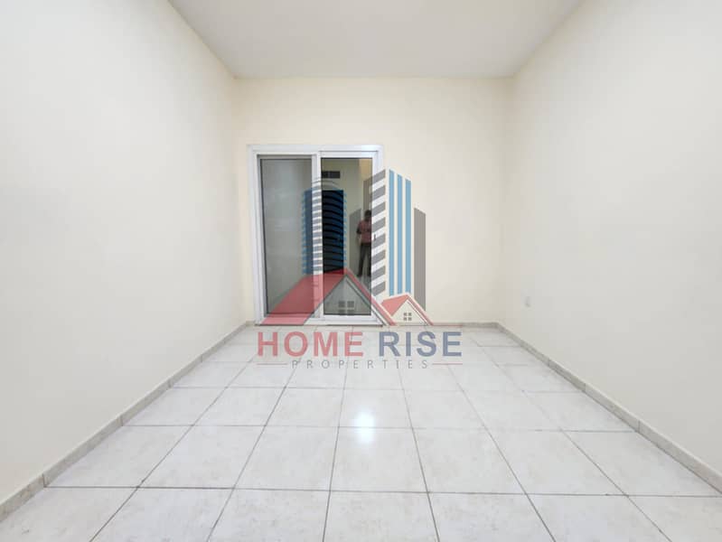 12 485ca4bd-5bab-4e80-b0a1-9b07b374197f. jpg