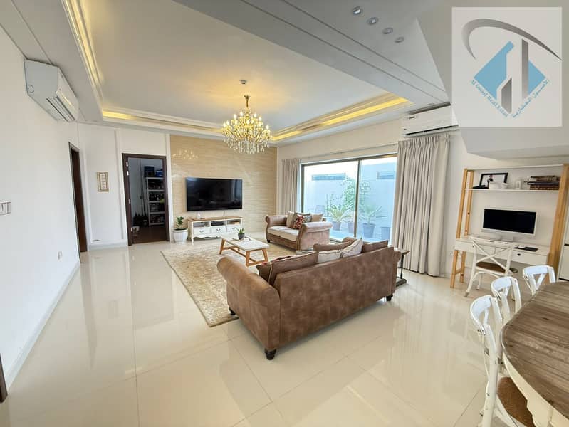 2 2d974d31-bed3-4aeb-84f0-c07dc254ed2f. jpg