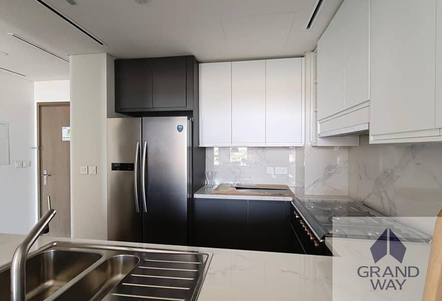 3 Stylish 2BR I Golf View I Brand New — photo 3