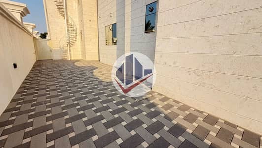 فیلا 3 غرف نوم للايجار في فلج هزاع، العین - WhatsApp Image 2026-09-25 at 5.23. 28 PM (1). jpeg