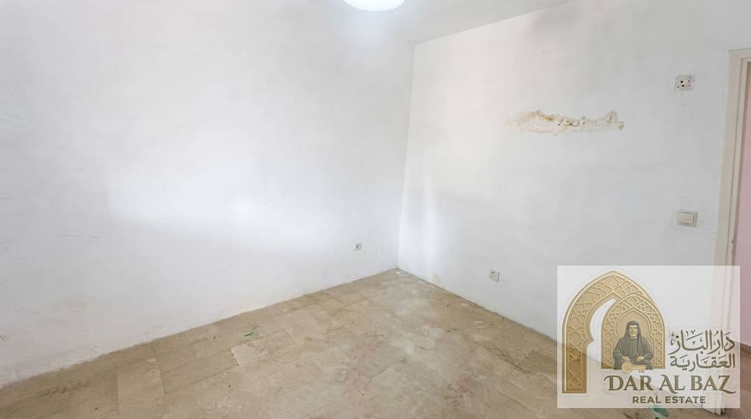 5 Enhance_real_estate_photograph_l…_20260925110236. jpg