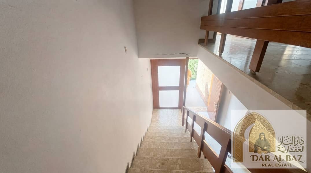 16 Enhancing_real_estate_listing_ph…_20260926001056. jpg