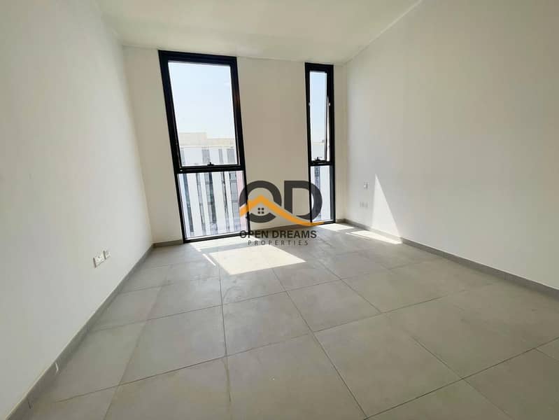 7 ec70c285-8d18-4fb0-84ff-8baa967cbcab. jpg