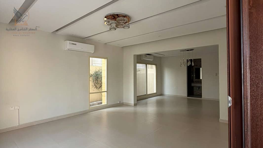 6 fyla-for-rent-6-bedroom-almwyhat-1-ajman-property-10. jpg