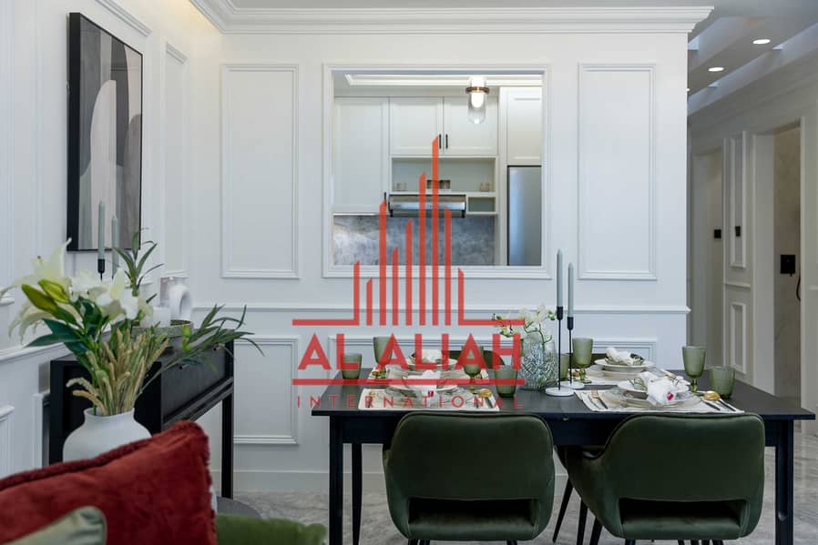 14 BQGR65_DiningRoom_01. jpg