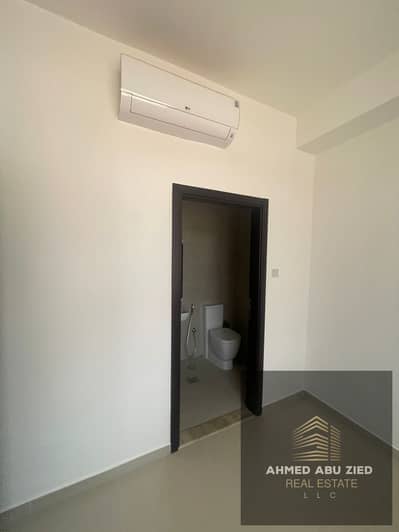 4 habitaciones Villa para en Alquiler en Ajmal Makan City - Sharjah Waterfront, Sharjah - WhatsApp Image 2026-09-21 at 3.45. 26 PM (1). jpeg 4 habitaciones Villa para en Alquiler en Ajmal Makan City - Sharjah Waterfront, Sharjah - WhatsApp Image 2026-09-21 at 3.45. 26 PM (1). jpeg